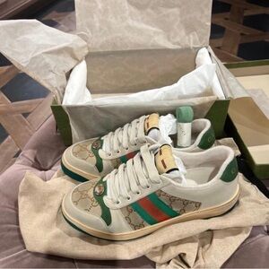 Gucci Beige and Green Sneakers